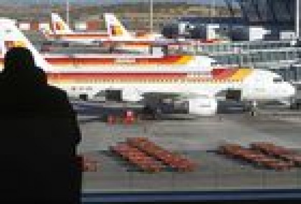 Iberia aplicará la reforma laboral si no hay acuerdo con los sindicatos antes del 31 de enero