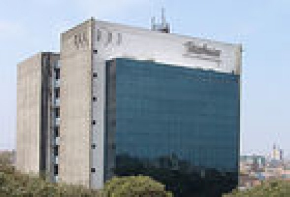 Telefónica renueva su contrato de concesiones móviles en Perú
