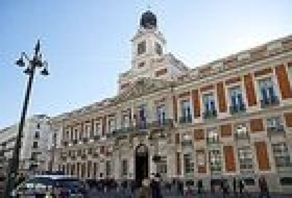 Golpe de mano de la Comunidad de Madrid: coloca 2.270 millones en deuda