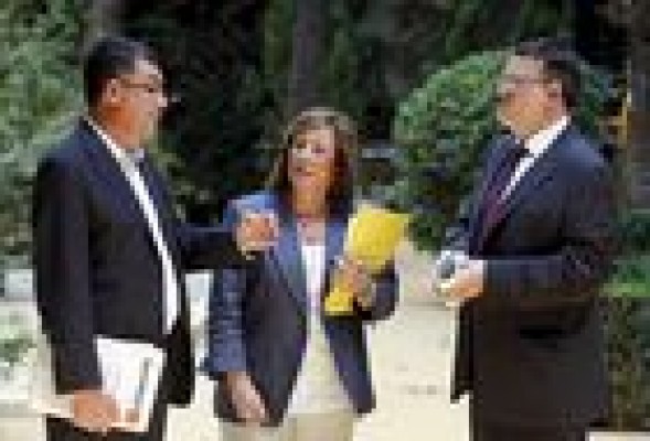 LA PROPUESTA DE COMPROMÍS AL PSPV: 'Tú trabaja en el sistema y nosotros trabajaremos fuera de él'