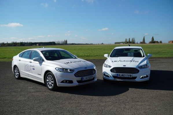 No más semáforos en rojo: Ford imagina un futuro en el que detenerse en los cruces podría ser cosa del pasado