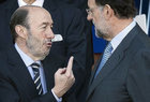 Cinco razones por las que el bipartidismo pende de un hilo