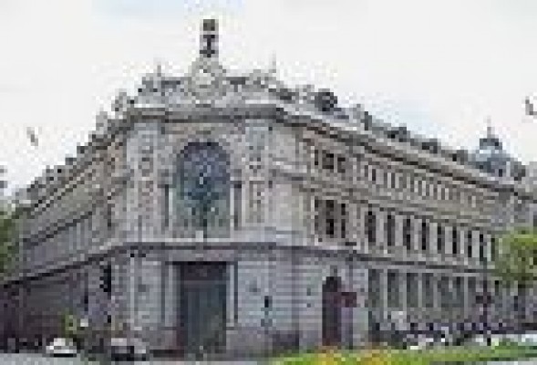 Los depósitos en la banca continúan la tendencia alcista y crecen en 6.998 millones
