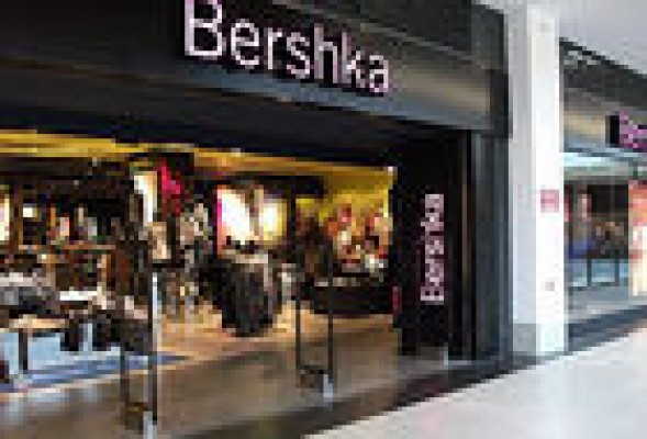 BANGLADESH <br /><strong>Inditex rompe con dos proveedores tras un incendio en una fábrica</strong>