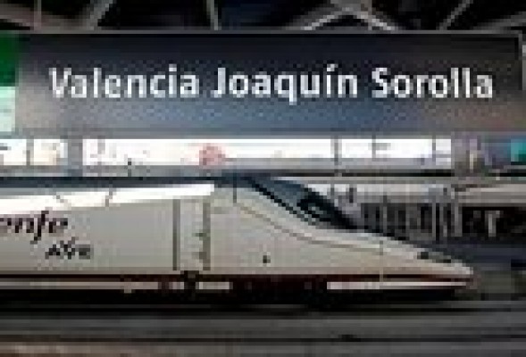 Renfe bajará un 11% el precio del billete del AVE para llenar los trenes