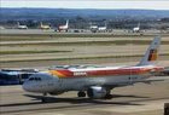 Sepla hace llegar una propuesta de rebaja salarial del 15% a los consejeros españoles en IAG