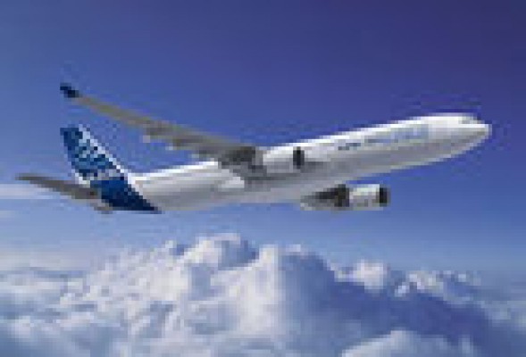 IBERIA<br /><strong>Renueva su flota e incorpora 7 nuevos Airbus A330-300 en 2013</strong>