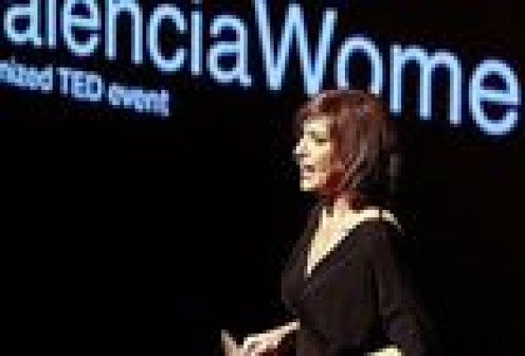 TED y otras conferencias: inspiración, innovación... y un poco de polémica