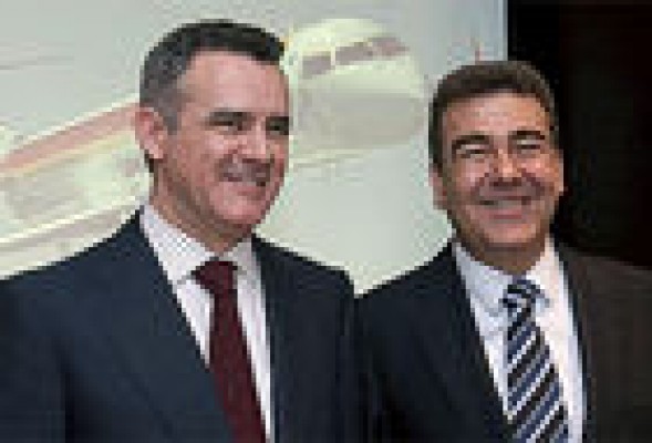 Air Nostrum reduce al mínimo su consejo y apunta a una salida de Caja Duero del capital