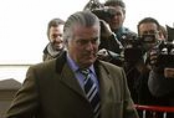 DECLARACIÓN<br /><strong>Bárcenas niega la contabilidad B y realiza una prueba caligráfica</strong>