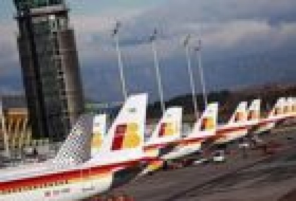 Los sindicatos trasladan al Gobierno el conflicto de Iberia con quince días de huelga