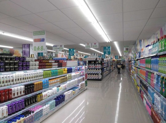 La murciana SuperDumbo amplía su presencia en Elche y abre un tercer supermercado en la ciudad