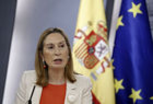 Ana Pastor se reúne con Iberia y sus sindicatos para intentar una mediación in extremis