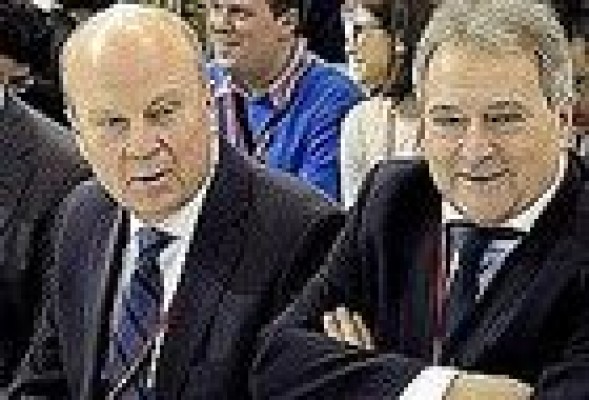 Buch y Rus se reúnen para desatascar el plan de empleo que prometió Fabra