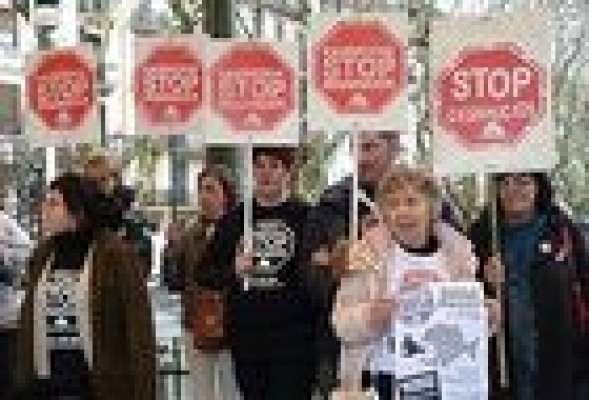 El Congreso tramitará de urgencia la iniciativa popular sobre desahucios