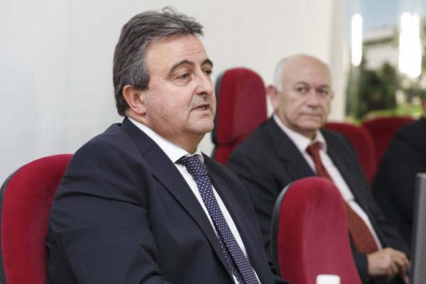 Los promotores impugnan la venta del solar de Playa de San Juan por sus criterios de adjudicación