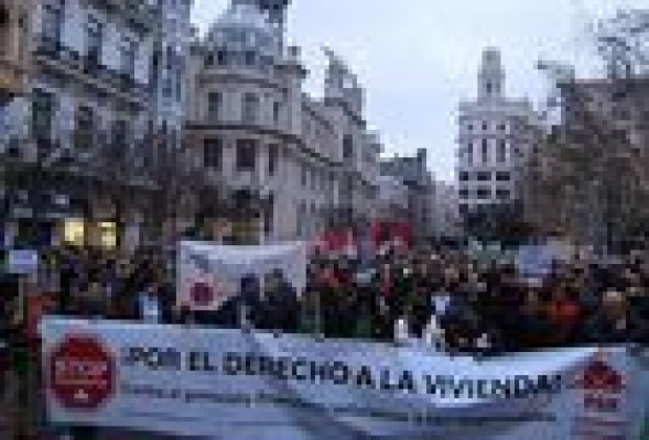 Miles de personas reclaman en Valencia el derecho efectivo a una vivienda