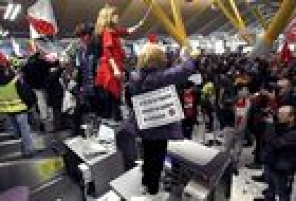 Iberia convoca para mañana al comité de huelga