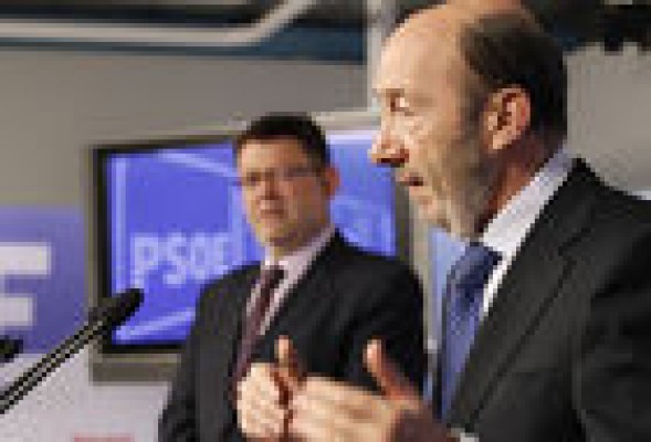 Ximo Puig planteará un pulso a Alfredo Pérez Rubalcaba para adelantar las primarias a 2013
