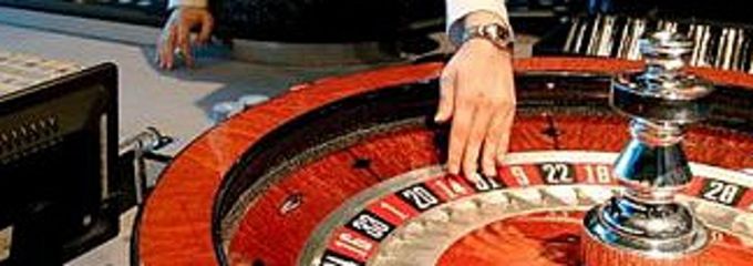 <strong>ESTE FIN DE SEMANA, EN <br />  VALENCIAPLAZA.COM</strong><br /><em><br /><strong>· </strong><strong>Casino Valencia:</strong><br />esperando a Mr. Adelson</em><br />Por VICENT MOLINS<br /><br 