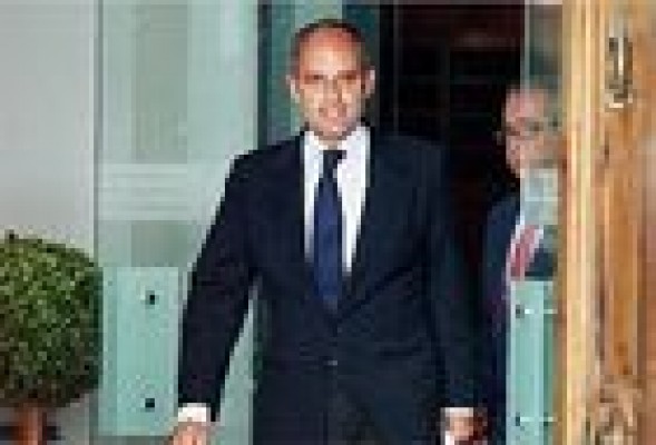 Francisco Camps se muda de oficina