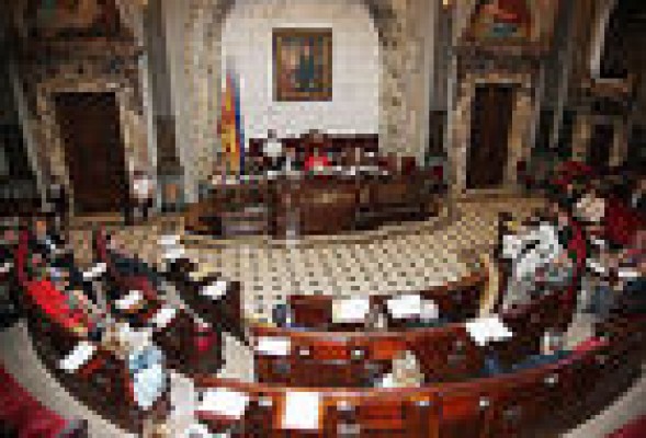 El Ayuntamiento rechaza la disolución de Turismo Valencia y una comisión de investigación sobre Nóos