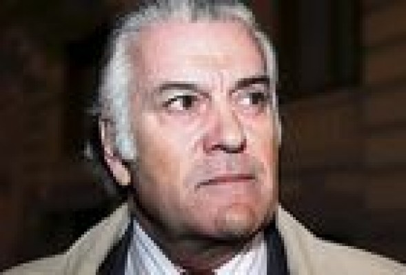 El juez prohíbe a Bárcenas salir de España y le obliga a comparecer cada 15 días en la Audiencia Nacional