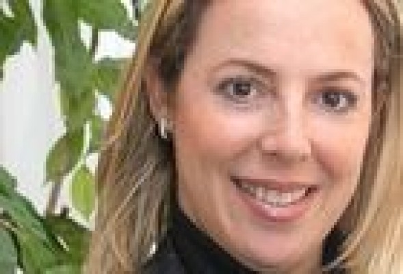 La Generalitat defiende los contratos con Over Marketing y la oposición pide las facturas