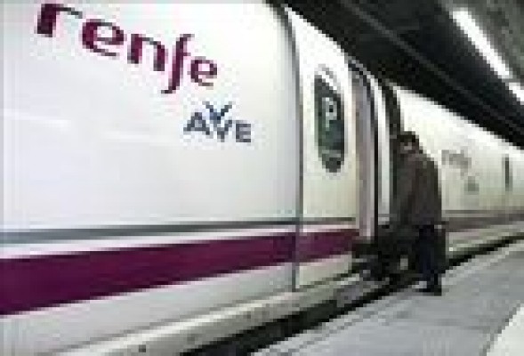 Renfe eleva un 38% la venta de billetes de AVE desde que bajó el precio