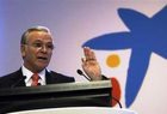 CaixaBank se compromete a un 
