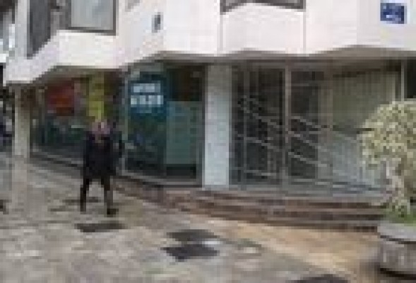 El 'banco malo' vende un bajo comercial en la 'milla de oro' de Valencia