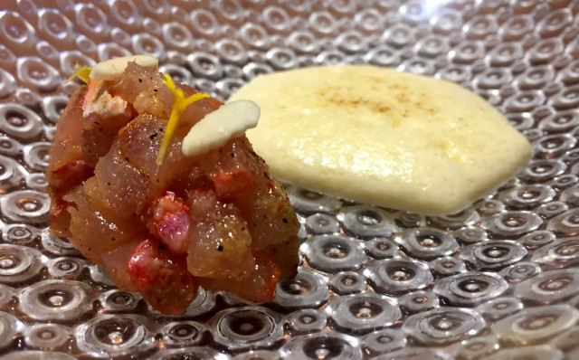 Tartar de salmonete marinado en Arrels
