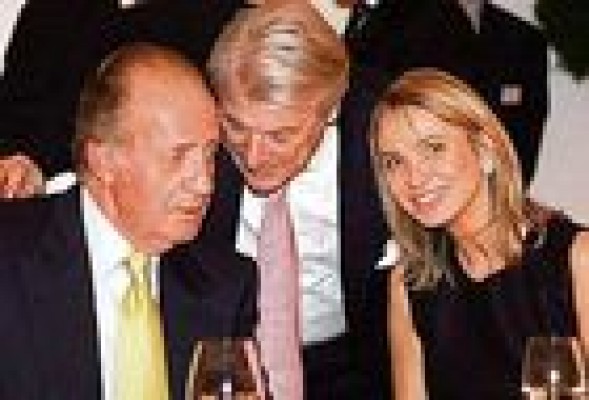 <em>Corinna, Urdangarín y Bárcenas relevan a Belén Esteban y Paquirrín</em>
