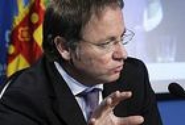 La banca salva a la Generalitat de la quiebra al renovar 3.200 millones no cubiertos por el FLA