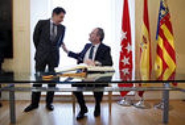 Fabra plantea por primera vez en Madrid un 'todo o nada' por una financiación justa