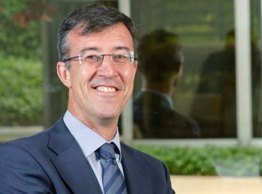 Había una vez un francés, un alemán y un español...