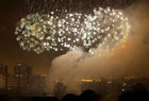Los pirotécnicos proponen trasladar los castillos de Fallas al puerto