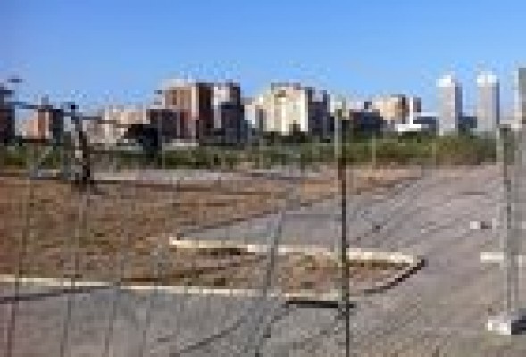 El precio del suelo urbano en Valencia sigue... por los suelos