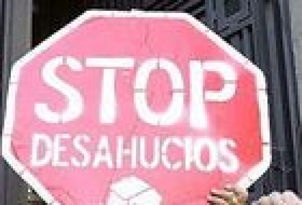 Los notarios suspenderán ejecuciones hipotecarias extrajudiciales si hay demanda previa por cláusulas abusivas