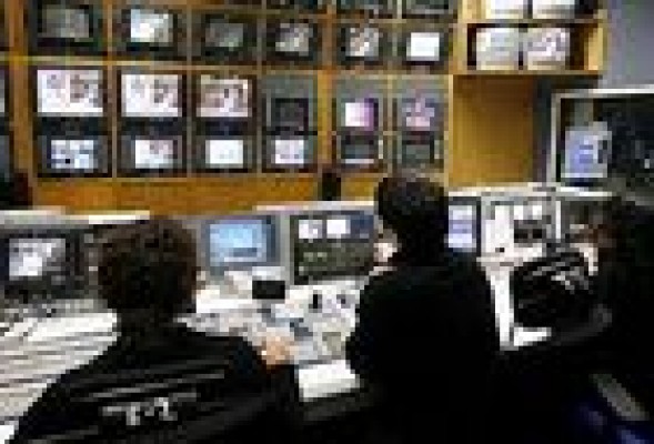 La privatización de RTVV tropieza con la desincronización entre los despidos y las adjudicaciones a las empresas
