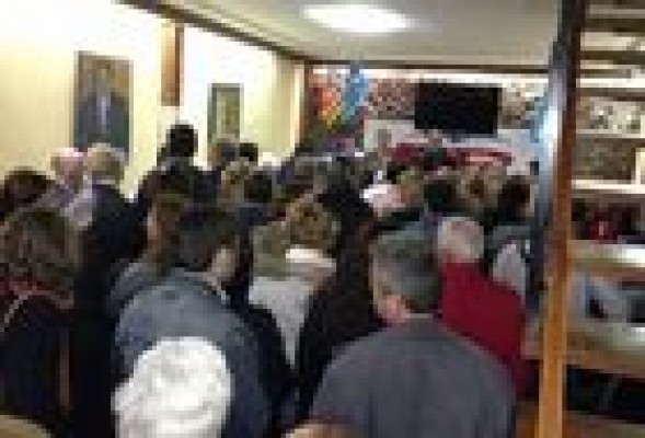 Lorenzo Agustí vence con claridad en un congreso local con polémica