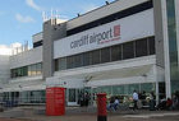 Abertis y Aena venden el aeropuerto de Cardiff por 61 millones 