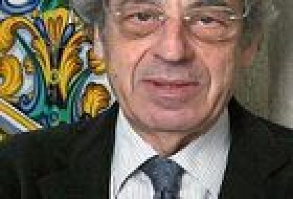 Giner: «El rigor analítico y crítico es fundamental y no se adquiere satisfactoriamente con el estudio de la tecnología»