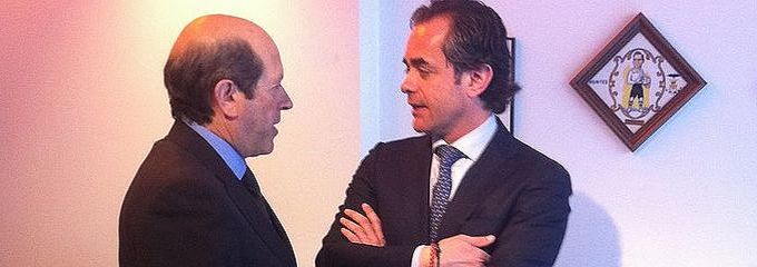 Manuel Llorente y Federico Varona mantuvieron ayer un cara a cara tras el nombramiento del nuevo patronato - 