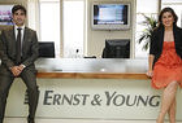 Ernst&Young Abogados reúne en Valencia a cien  directores  fiscales y altos cargos de  Hacienda