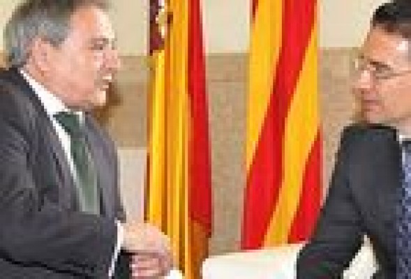 Políticos incómodos o versos sueltos de PP y PSPV asoman la cabeza