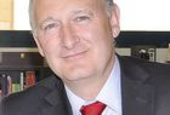 Luis Herrero seguirá al frente de la territorial del Santander en Valencia tras integrar Banesto y Banif
