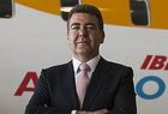 Los pilotos de Air Nostrum verán rebajado su sueldo un 16,74%