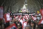 PROTESTAS<br /><strong>Portugal espera convencer a la troika con más recortes</strong>