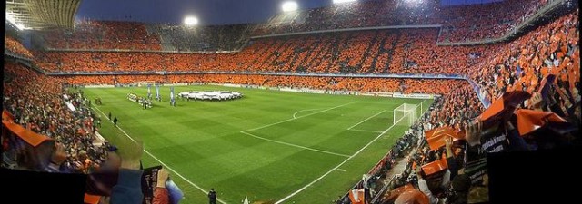<em>La democratización del Valencia CF o cómo perder el tiempo mientras el barco se hunde</em>